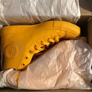 YELLOW CONVERSE RUBBER HIGHTOP SNEAKER